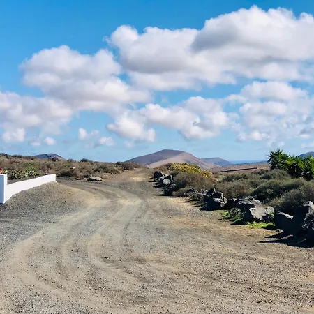 Alegranza In The Beautiful Village Of Mozaga, Lanzarote Apartment Mozaga